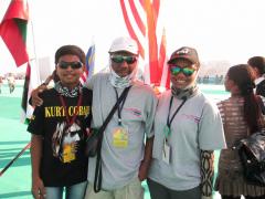 Malaysia Kite Flying Team at International Kite Festival 2013