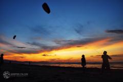 What better than a sunset at a beach